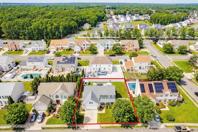 4 Branchwood Place, Bayville, NJ 08721