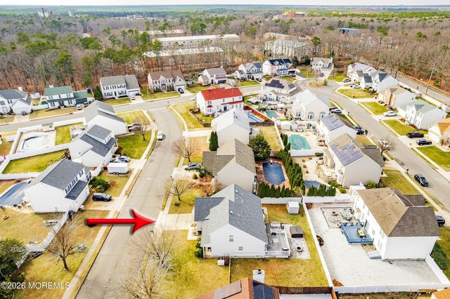 4 Branchwood Place, Bayville, NJ 08721