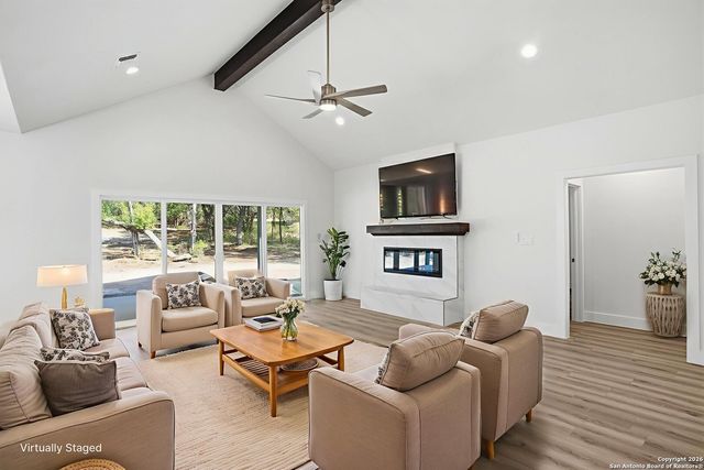 1169 Johnson Rd, Canyon Lake, TX 78133