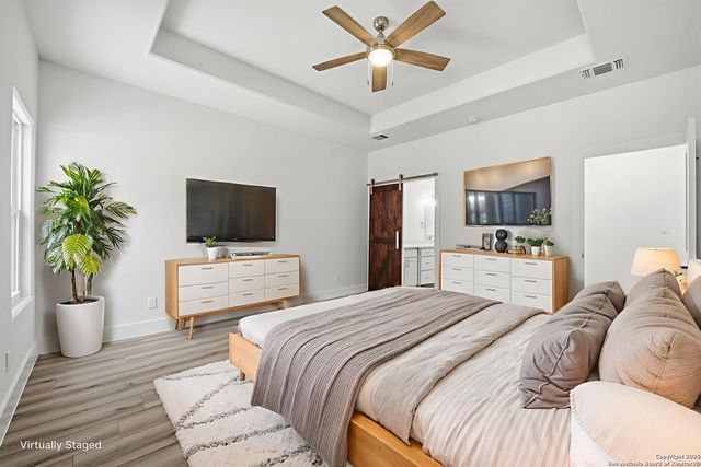 1169 Johnson Rd, Canyon Lake, TX 78133