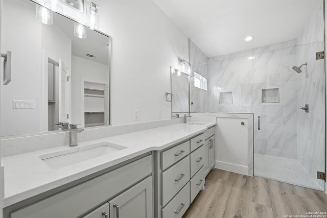 1169 Johnson Rd, Canyon Lake, TX 78133