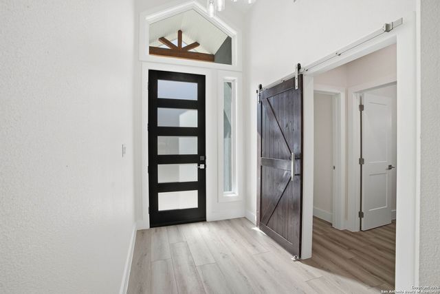 1169 Johnson Rd, Canyon Lake, TX 78133