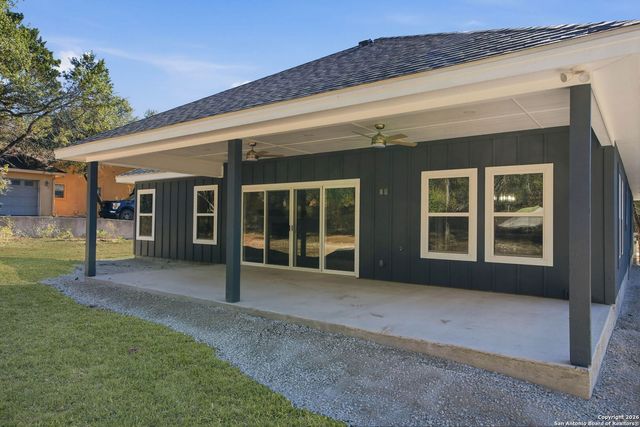 1169 Johnson Rd, Canyon Lake, TX 78133