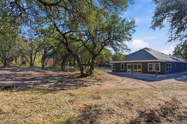 1169 Johnson Rd, Canyon Lake, TX 78133