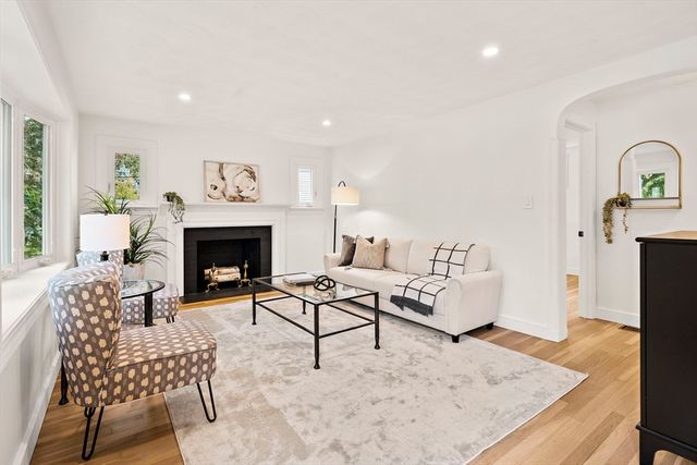 5 Leroy Road, Lexington, MA 02421