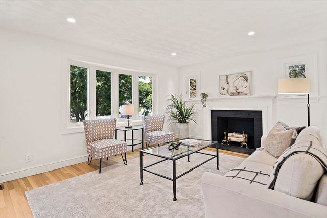 5 Leroy Road, Lexington, MA 02421