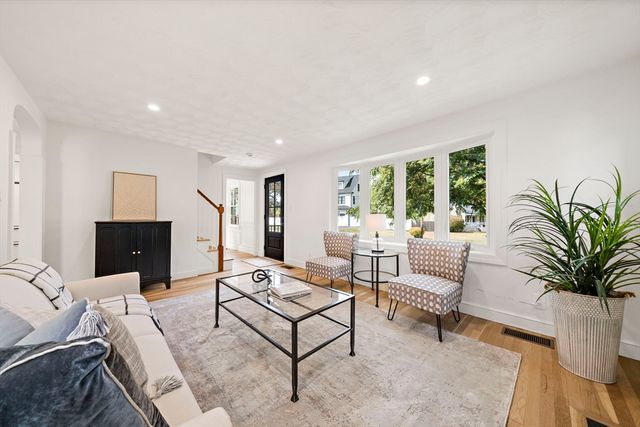 5 Leroy Road, Lexington, MA 02421