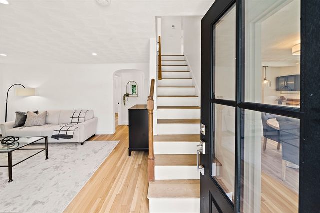 5 Leroy Road, Lexington, MA 02421