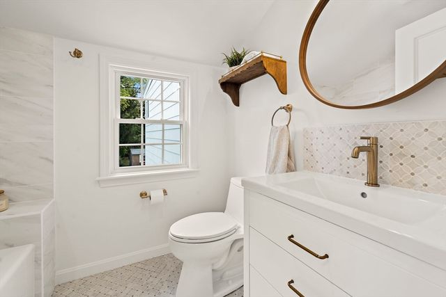 5 Leroy Road, Lexington, MA 02421