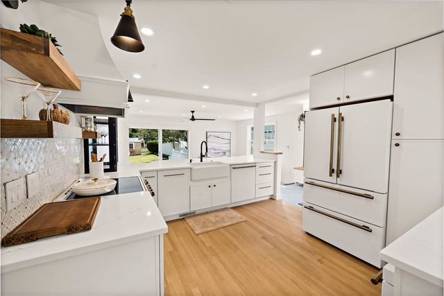 5 Leroy Road, Lexington, MA 02421