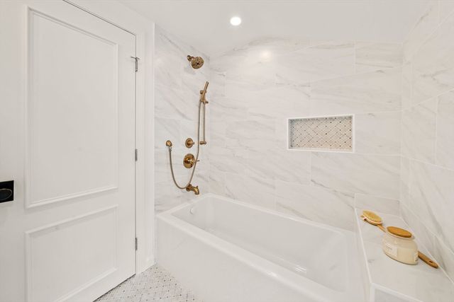 5 Leroy Road, Lexington, MA 02421