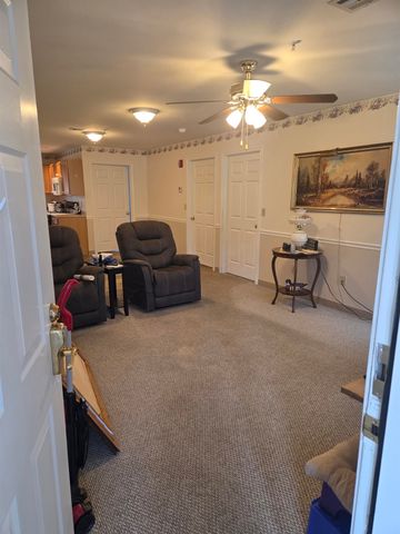 14 Tampa Dr Unit B, Rochester, NH 03867