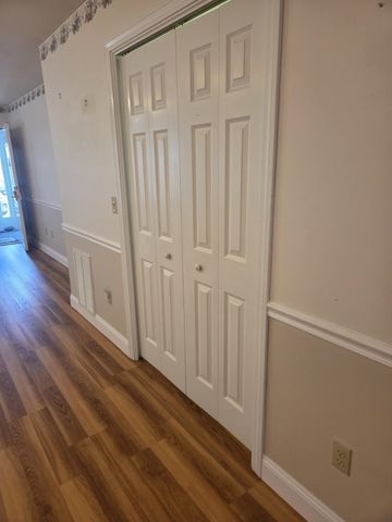 14 Tampa Dr Unit B, Rochester, NH 03867