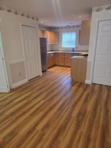 14 Tampa Dr Unit B, Rochester, NH 03867