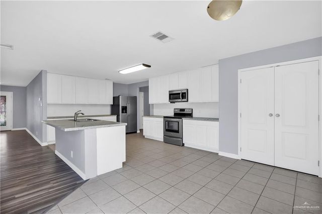 4113 Periwinkle Avenue, Mcallen, TX 78504