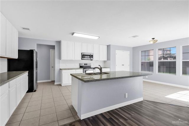 4113 Periwinkle Avenue, Mcallen, TX 78504