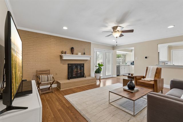 13141 Rosser Road, Farmers Branch, TX 75244