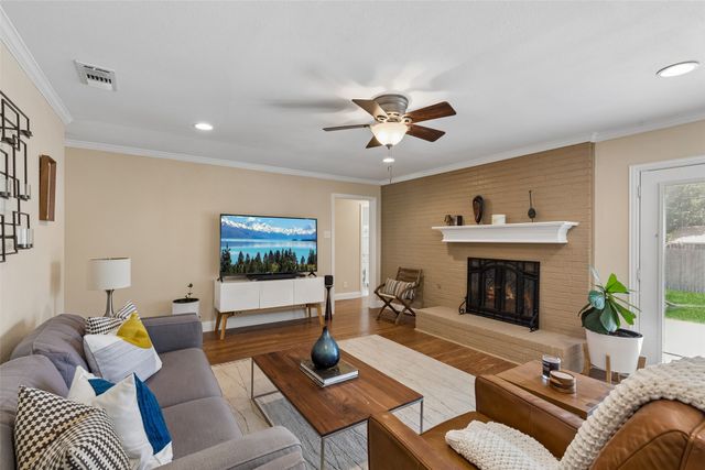 13141 Rosser Road, Farmers Branch, TX 75244