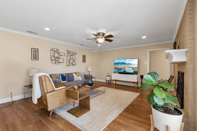 13141 Rosser Road, Farmers Branch, TX 75244