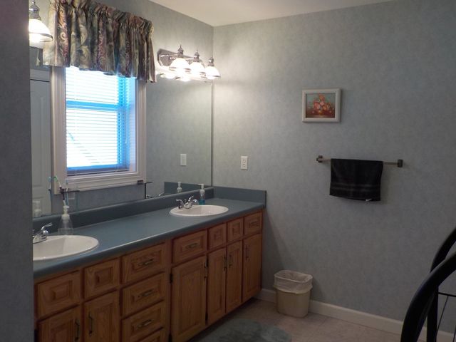 643 Englewood Dr, Abbeville, AL 36310