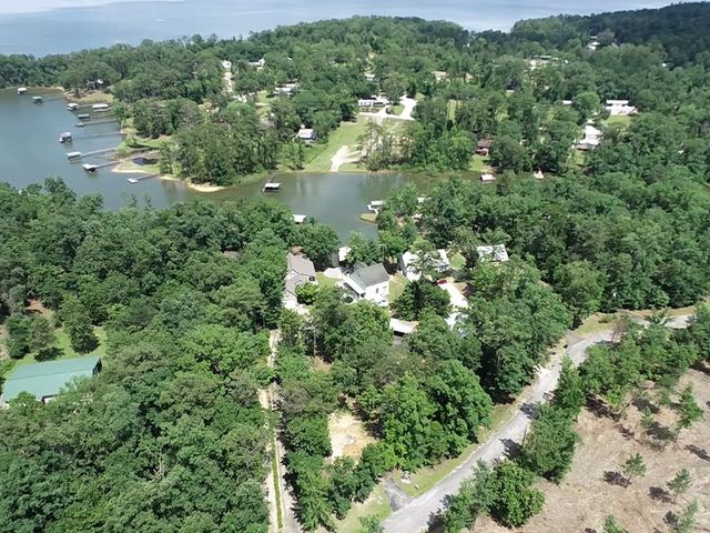 643 Englewood Dr, Abbeville, AL 36310