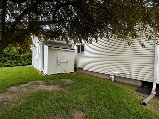 1478 Manistee Drive, Grand Blanc, MI 48439