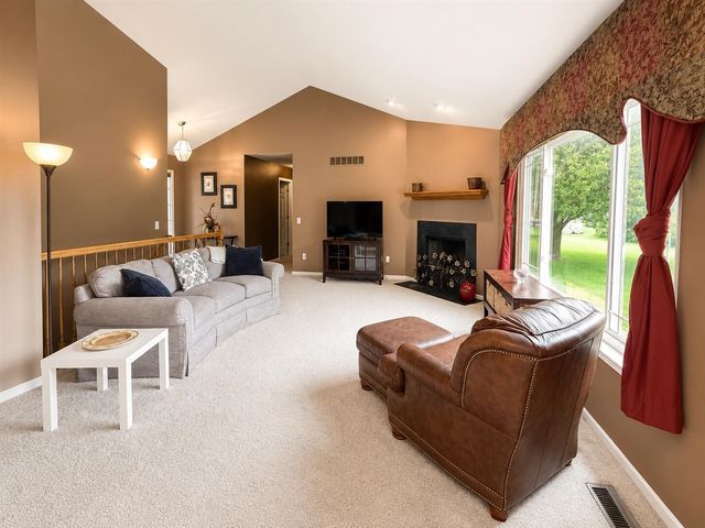 1478 Manistee Drive, Grand Blanc, MI 48439