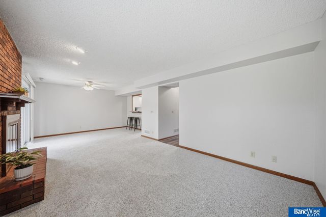 300 N 75 Street, Lincoln, NE 68505