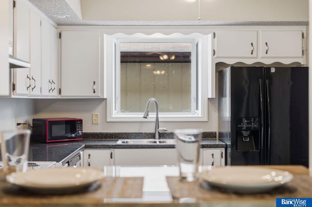 300 N 75 Street, Lincoln, NE 68505