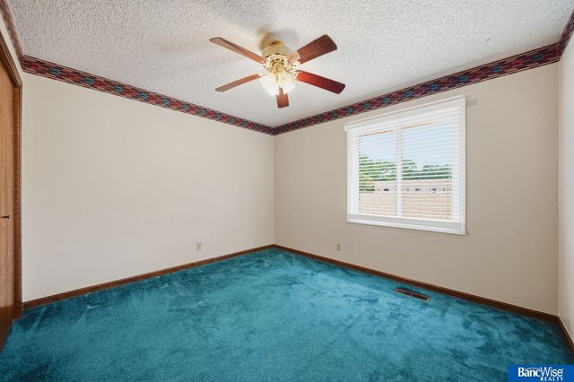 300 N 75 Street, Lincoln, NE 68505