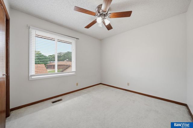 300 N 75 Street, Lincoln, NE 68505