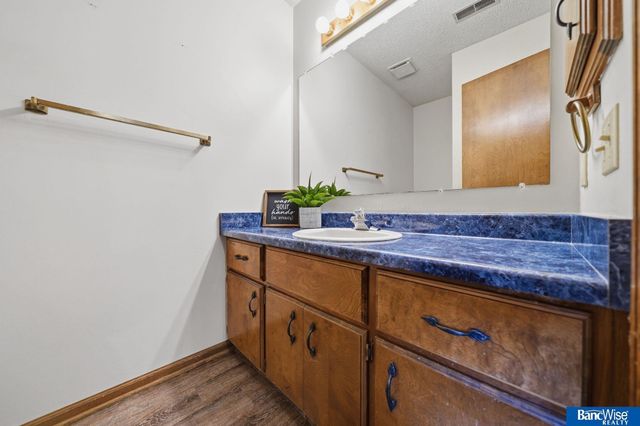 300 N 75 Street, Lincoln, NE 68505