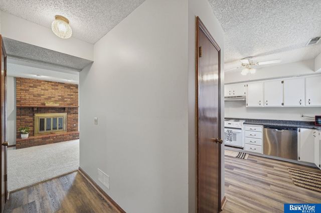 300 N 75 Street, Lincoln, NE 68505