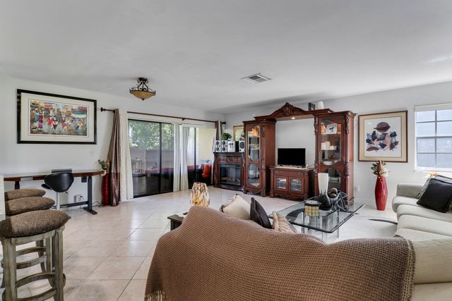 3336 Ave Villandry, Delray Beach, FL 33445