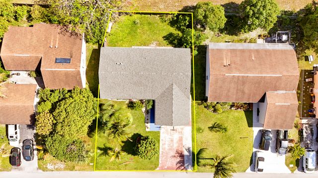 3336 Ave Villandry, Delray Beach, FL 33445