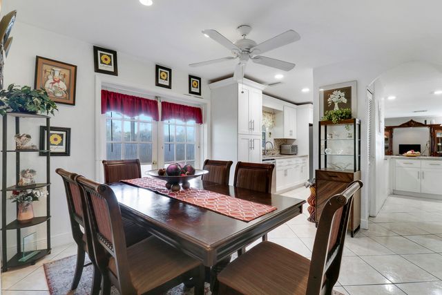 3336 Ave Villandry, Delray Beach, FL 33445