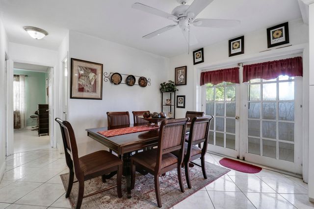 3336 Ave Villandry, Delray Beach, FL 33445