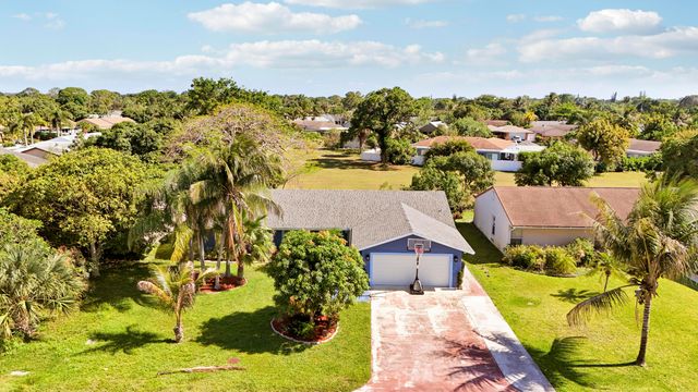 3336 Ave Villandry, Delray Beach, FL 33445