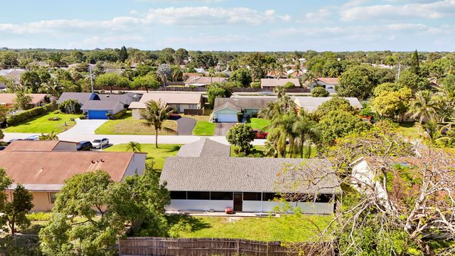 3336 Ave Villandry, Delray Beach, FL 33445