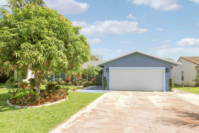 3336 Ave Villandry, Delray Beach, FL 33445