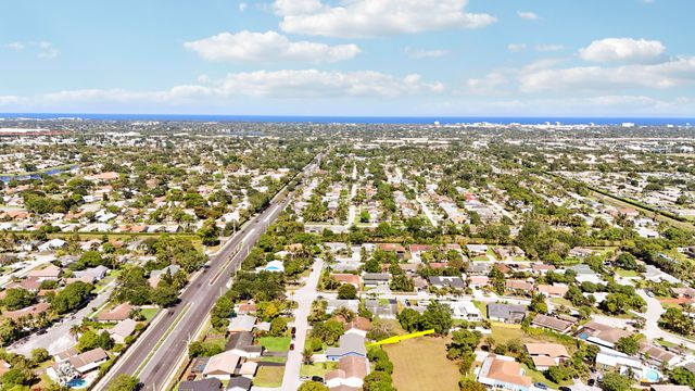 3336 Ave Villandry, Delray Beach, FL 33445