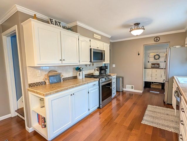 135 FLORENCE STREET, Daggett, MI 49821