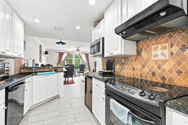337 Salinas Drive 337, Palm Beach Gardens, FL 33410