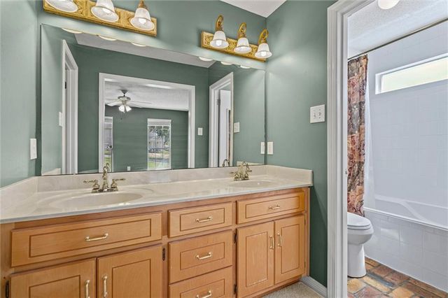 2217 Woodlea N Court, Mobile, AL 36695