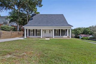 2217 Woodlea N Court, Mobile, AL 36695