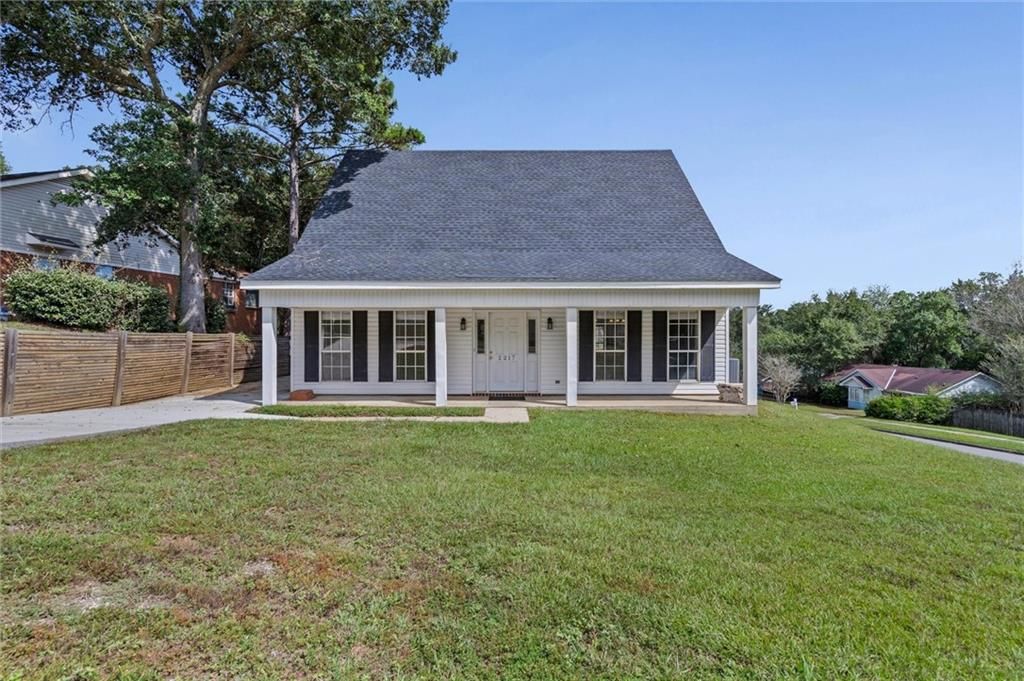 2217 Woodlea N Court, Mobile, AL 36695