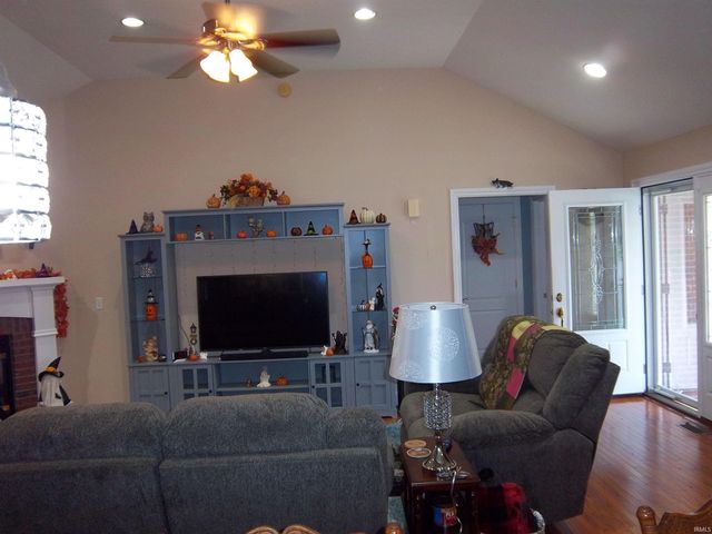 4202 W Coffey Lane, Bloomington, IN 47404