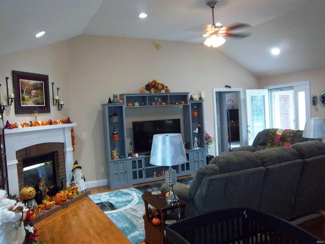 4202 W Coffey Lane, Bloomington, IN 47404