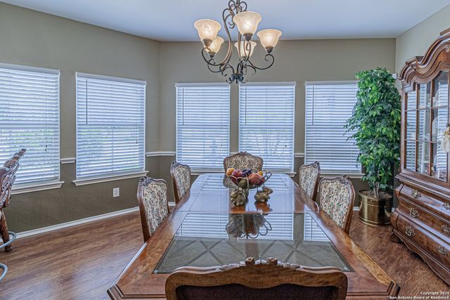 323 SHANNON RIDGE DR., Floresville, TX 78114