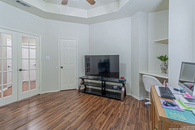 323 SHANNON RIDGE DR., Floresville, TX 78114